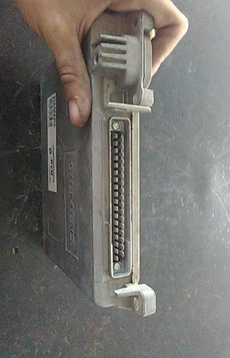 Centralina motor / ECU RENAULT 19 II (B/C53_)