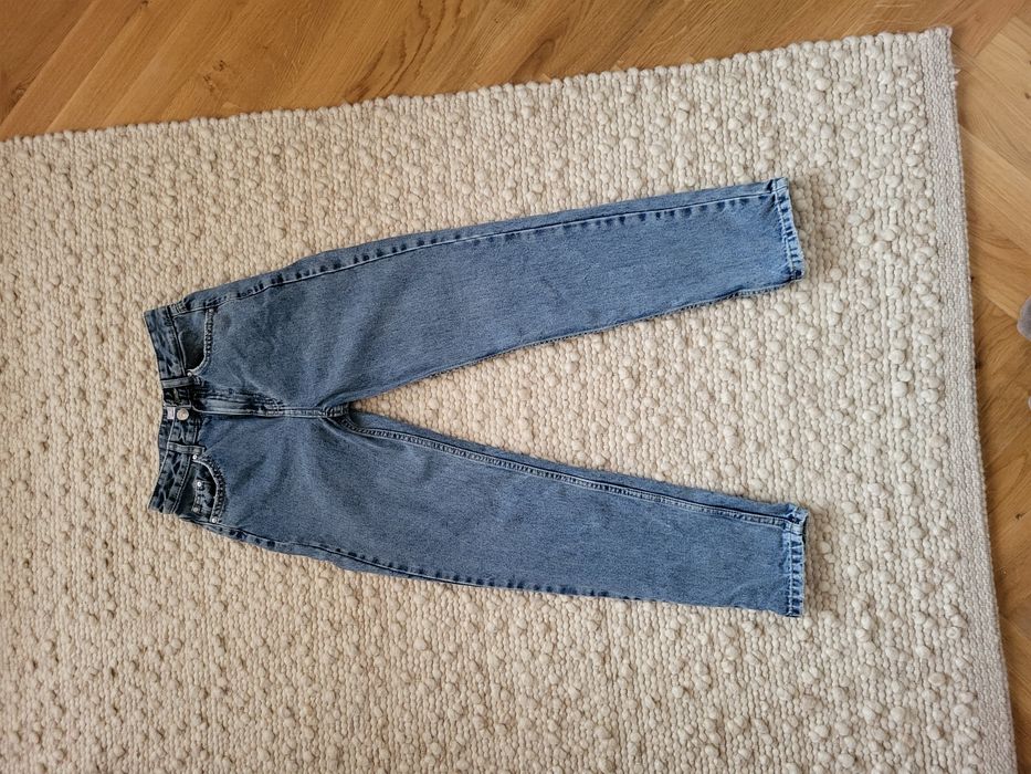 Spodnie jeansy momfit nowe