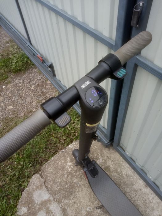 Електро самокат ))