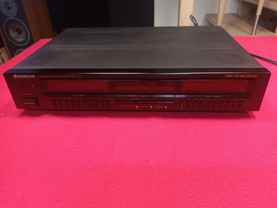Equalizer Pioneer GR 777