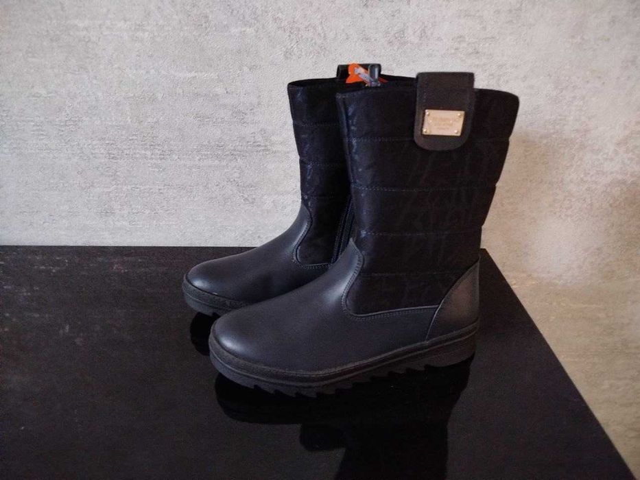 Розпродаж дитячого зимового взуття 300-800 грн