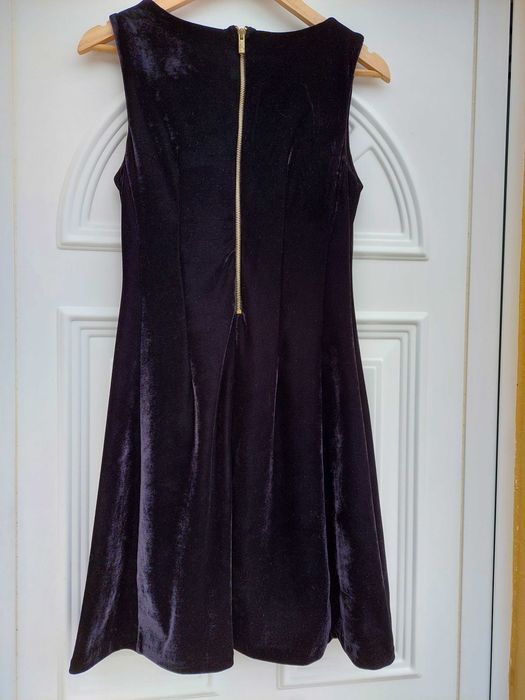 Vestido preto de veludo MANGO