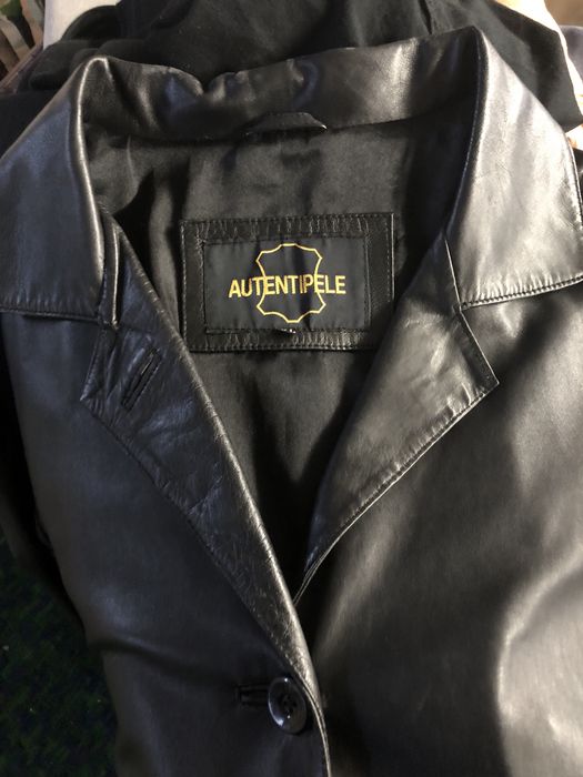 Casaco em pele de marca e bom estado