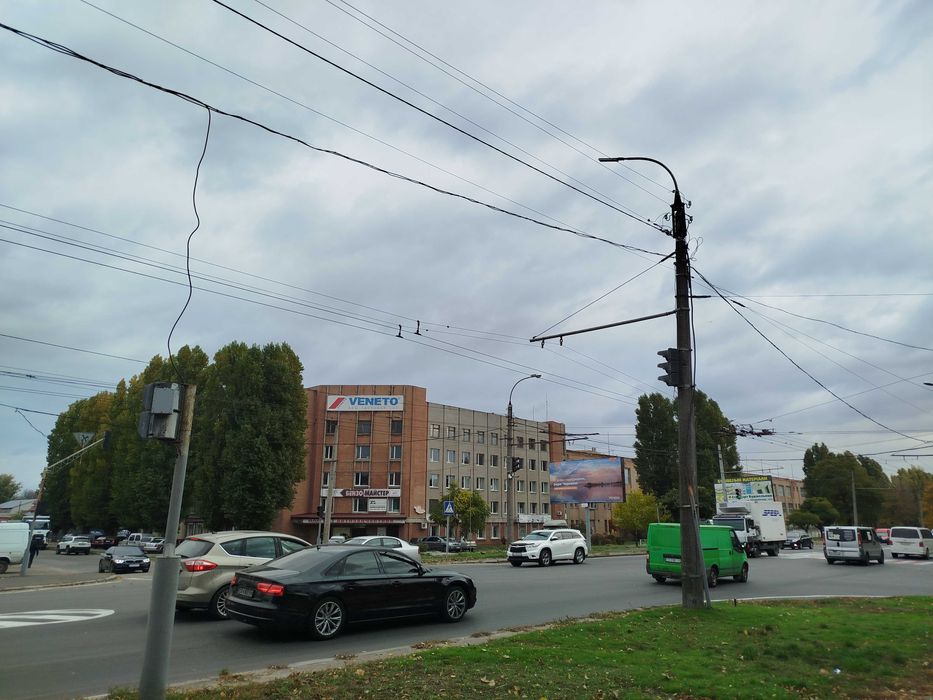 Магазин по Чигиринській! 206 кв.м.