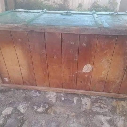 Arca/baú de porão em chapa
