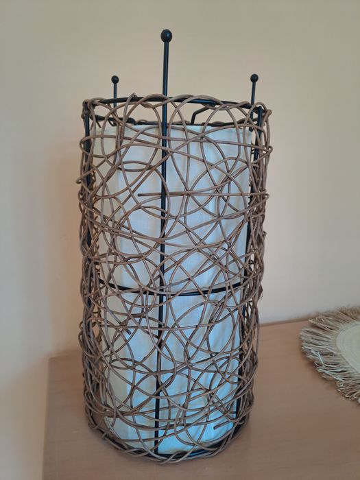 Stylowa lampa na stolik