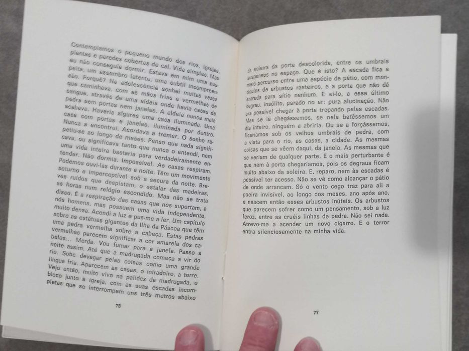 Herberto Helder - Os Passos em Volta