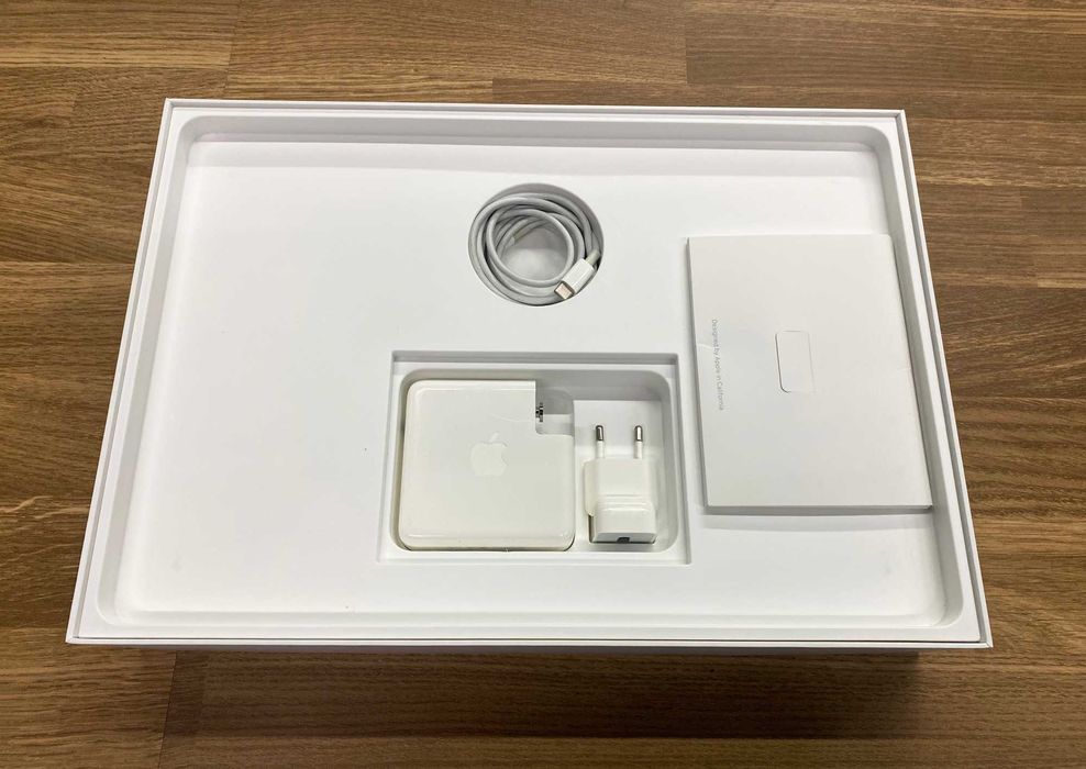 MacBook Pro 15 Touch bar (2019) (A1990) -Como novo,na caixa,c/garantia