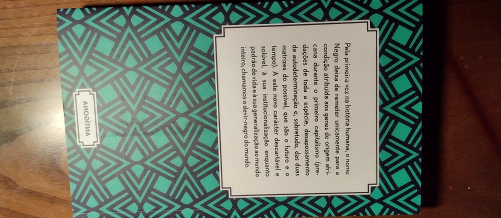 Crítica da Razão Negra - Achille Mbembe