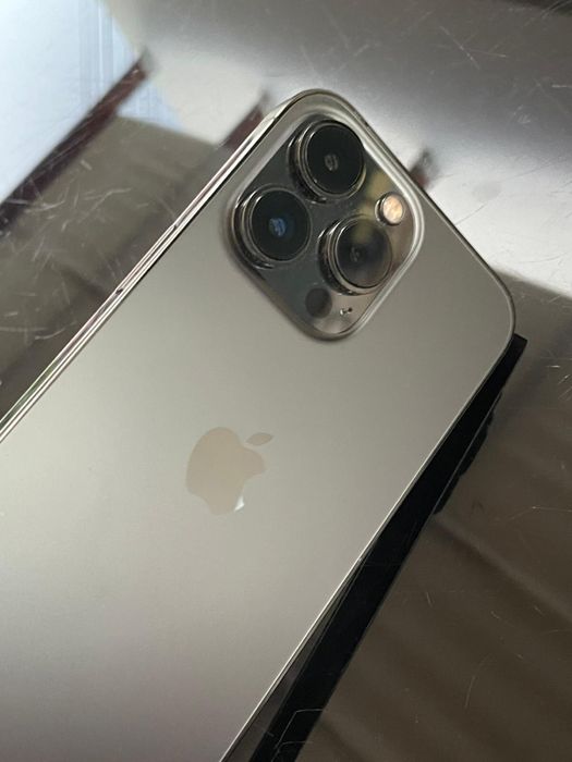 (((IPHONE 13 PRO 256GB)))