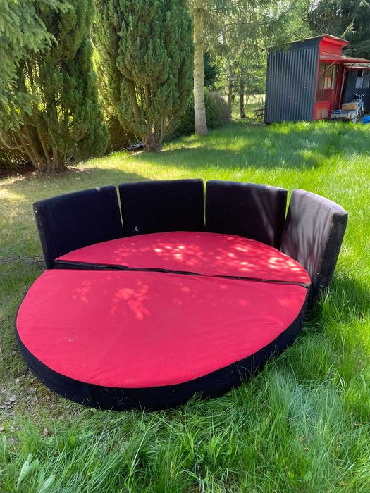 Połokrągła sofa, kanapa