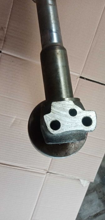 Цапфа поворотна права МТЗ ТАРА