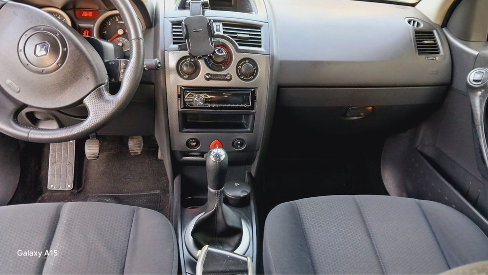 Renault MEGANE 1.5 Diesel — photo 3