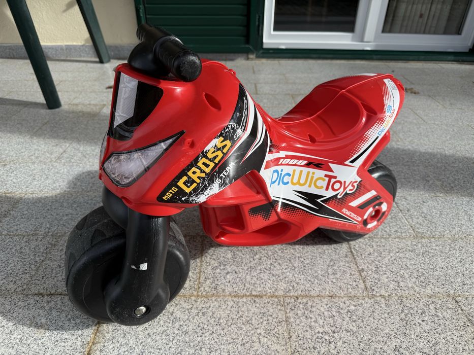 Mota de brincar de criança