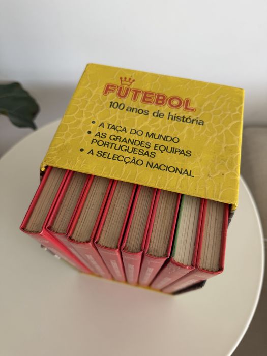 Coleção 8 livros 100 Anos de história do futebol