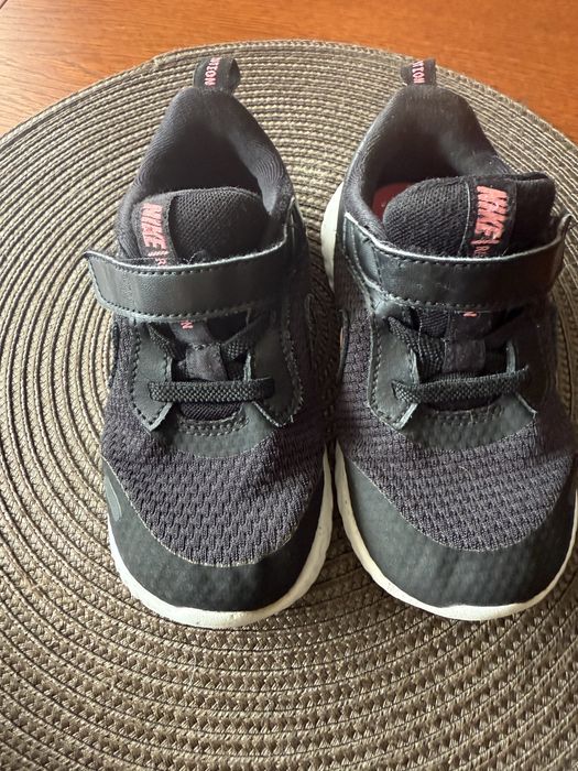 Кросівки для дівчинки