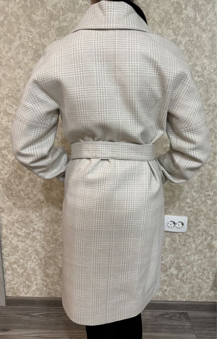 Продам пальто(осень)