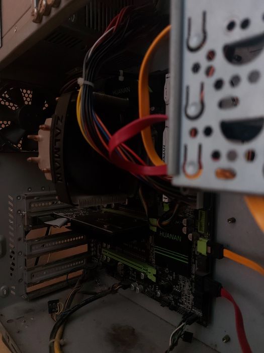 Доброго дня, продам настільний комп'ютер.