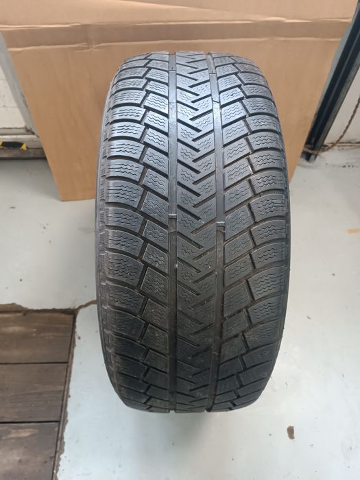 255/55R18 Michelin Latitude Alpin