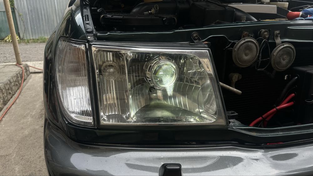 Ремонт та поліпшення автомобільної оптики, ремонт фар, bi-led, бронеплівка, полірування