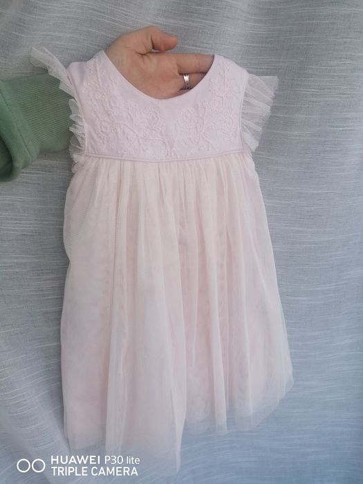 Дитячі сукні нарядні