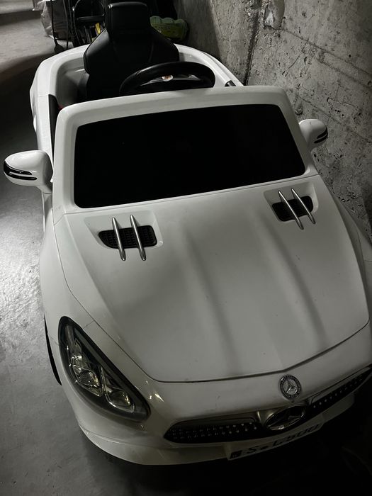 Samochód na akumulator Mercedes