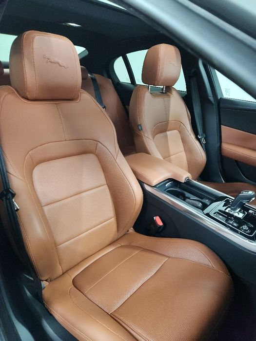 Jaguar XE R dynamic P250 ano 2023 só 31000km motor 2.0 250cv gasolina nacional como novo Todos os extras aceito retoma