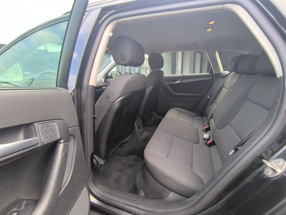 Audi A3 Sportback 1.6TDI Attraction Business Line cx Aut S-Tronic - 12