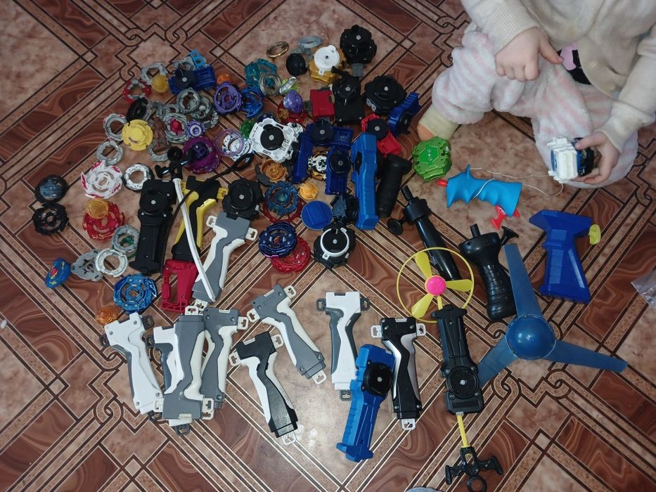 Бейблейд, запчастини