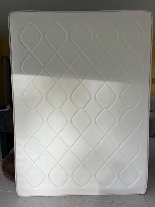 Colchão Santi 190 x 140 - 3 meses de uso