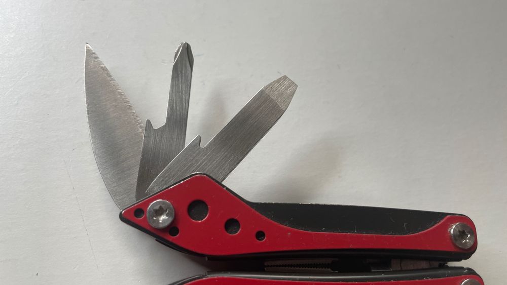 CABELA'S MULTITOOL narzędzie wielofunkcyjne (3)