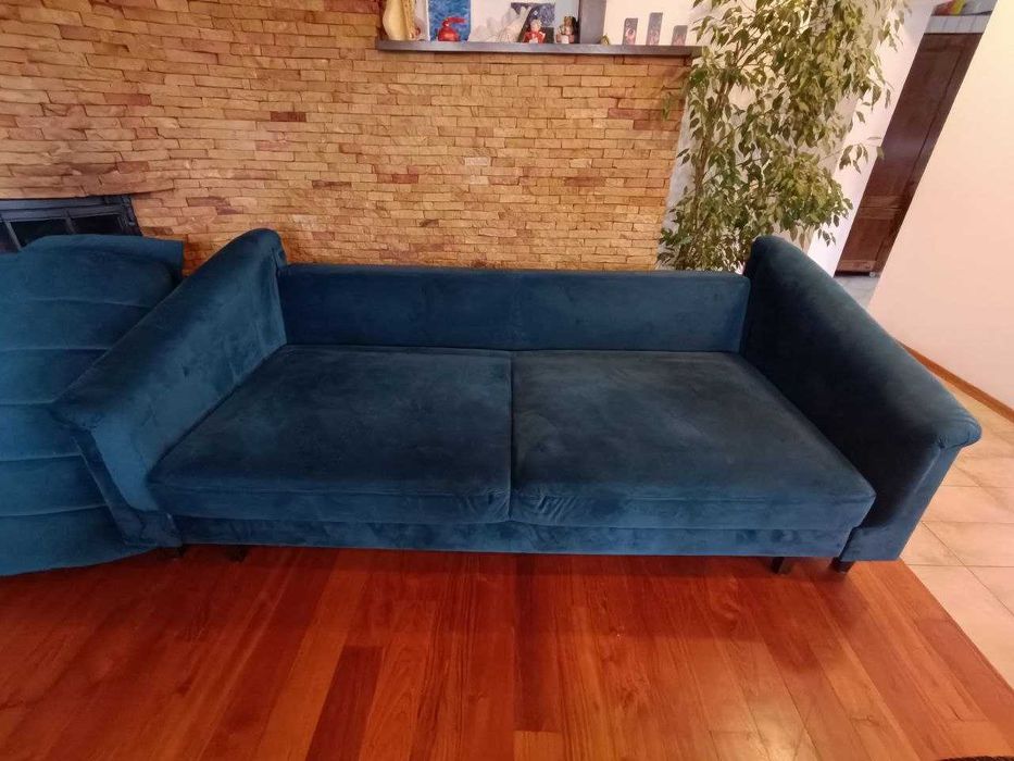Sofa granatowa Agata Meble – stan idealny – spanie 150x200 + pojemnik