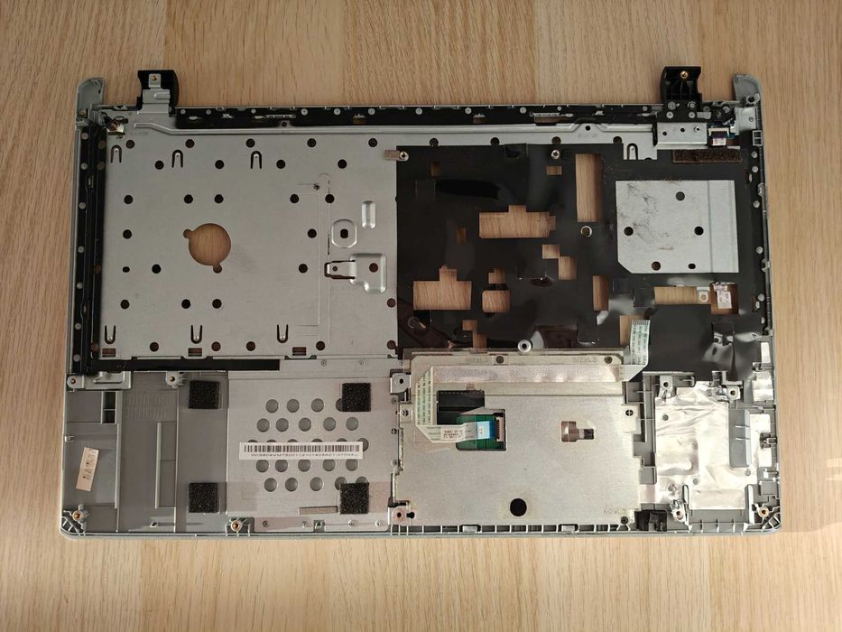 Acer Aspire V5-571 części - matryca bateria zawiasy nagrywarka inne