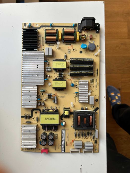 Płytka zasilacza TV 40‑L302W4‑PWD1CG – oryginał, sprawna