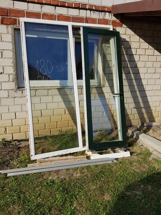 Drzwi zewnętrzne PCV 180x240