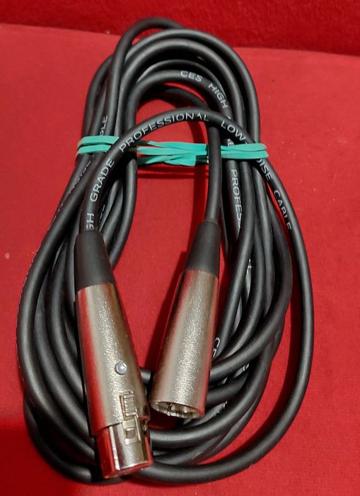 Kabel do miksera 4.5 m.
Opisany jako: "CES HIGH-GRADE PROFFESSIONAL