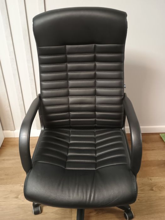 Крісло Nowy Styl Boss KD Tilt PL64 Eco-30