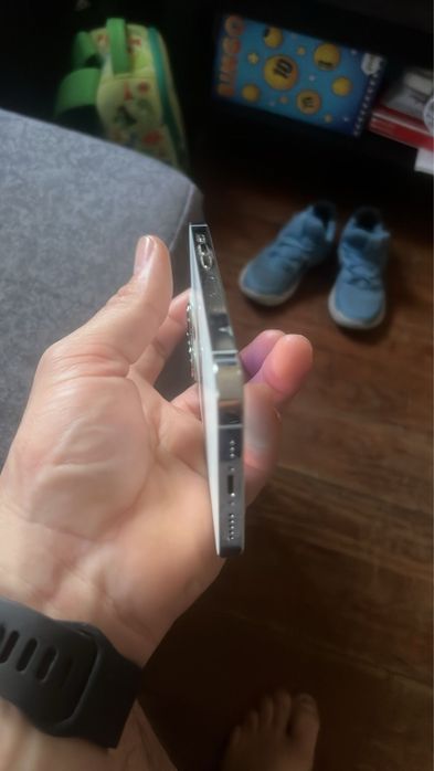 Iphone 13 pro com garantia  e fatura