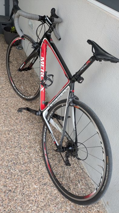 Bicicleta de estrada Eddy Merkkx em carbono