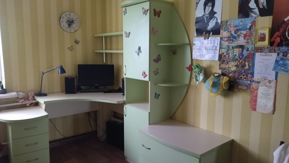 Стінка в дитячу кімнату