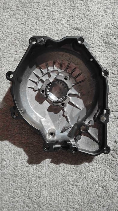 Pokrywa silnika Dekiel Alternatora Yamaha YZF 6R