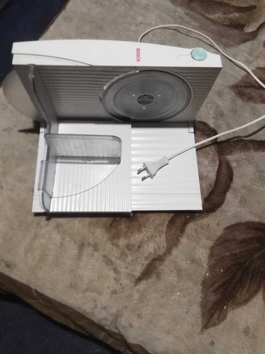 скіборізка електрична для хліба