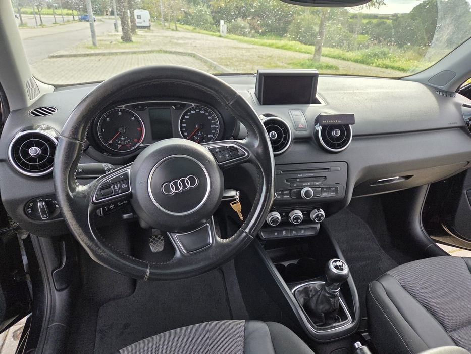 Audi A1 1.6 TDi Diesel - Venda/Troca por jipe (negociável) foto 5