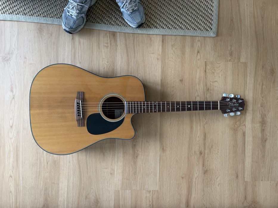 Guitarra Takamine BG320