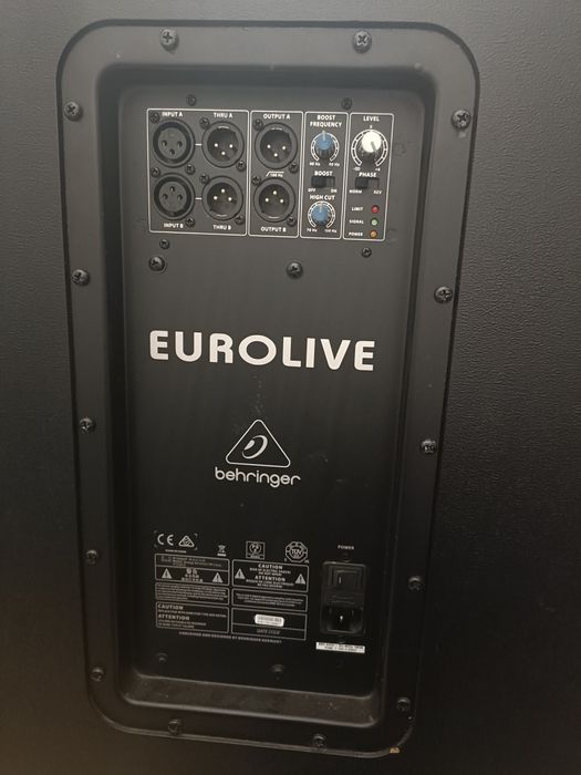 Subwoofer aktywny Behringer B1500XP