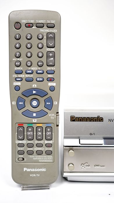 PANASONIC NV-HS830 – Flagowy Magnetowid S-VHS Hi-Fi Stereo / S-VHS ET / Super Drive