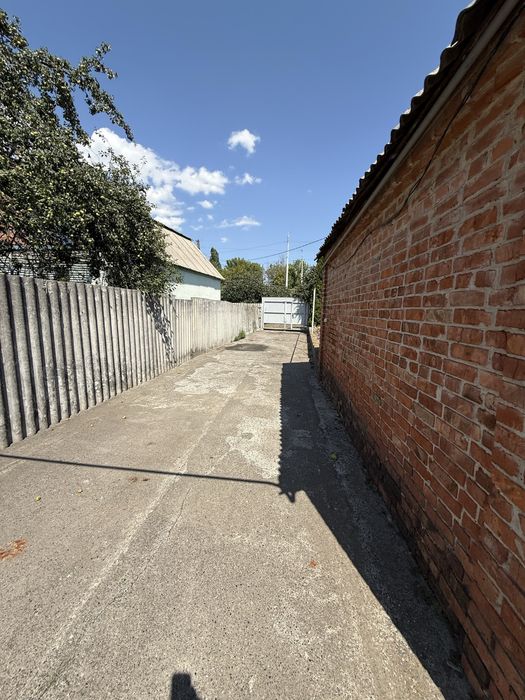 Продается дом. Центр города. Славянск.