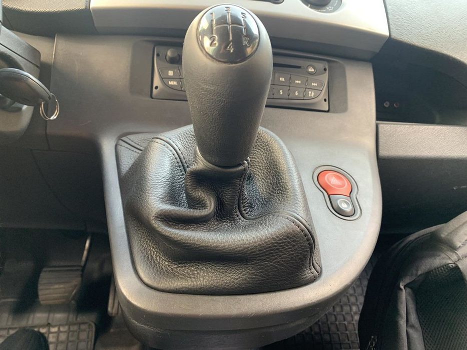 Renault Kangoo кожаная чехол кулисы КПП