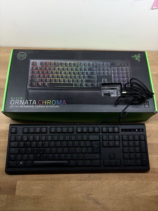 Teclado razer ornata chroma
