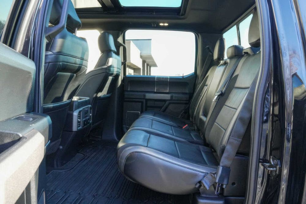 Ford F-150 Raptor      2017